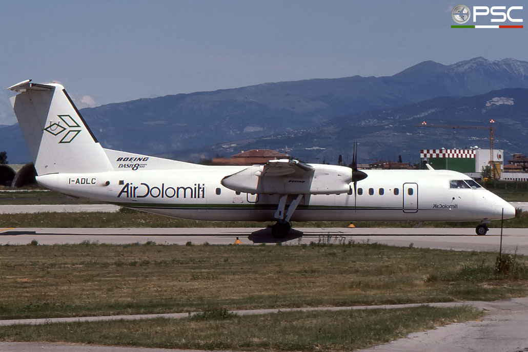 I-ADLC De Havilland Canada DHC-8-314 250  PW123B  Air Dolomiti 1990 © Archivio Piti Spotter Club Verona