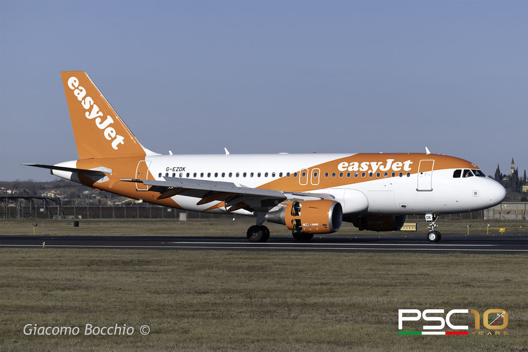 G-EZDK A319-111 3555 easyJet @ Aeroporto di Verona 02.2022  © Piti Spotter Club Verona