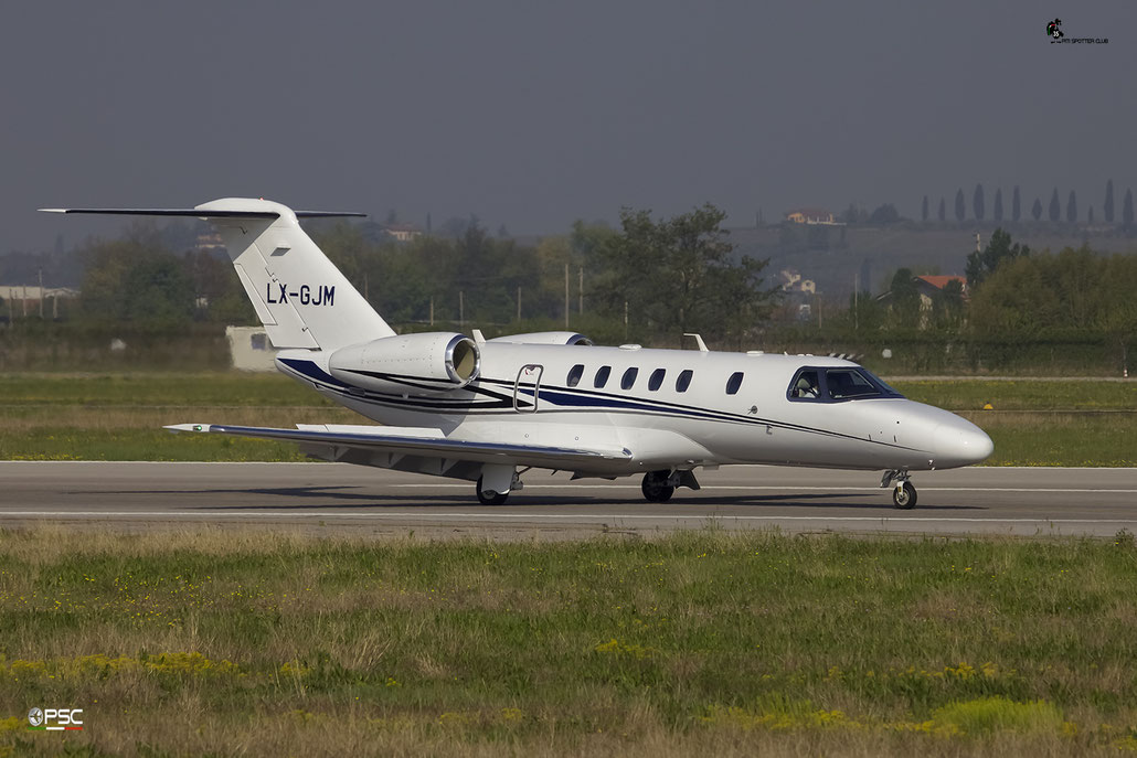 LX-GJM Ce525C (CJ4) 525C-0174 Global Jet Luxembourg @ Aeroporto di Verona 09.04.2017  © Piti Spotter Club Verona