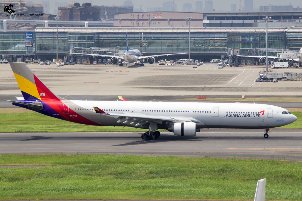 HL7746 A330-323E 772 Asiana Airlines @ Tokyo Haneda 07.2023 © Piti Spotter Club Verona