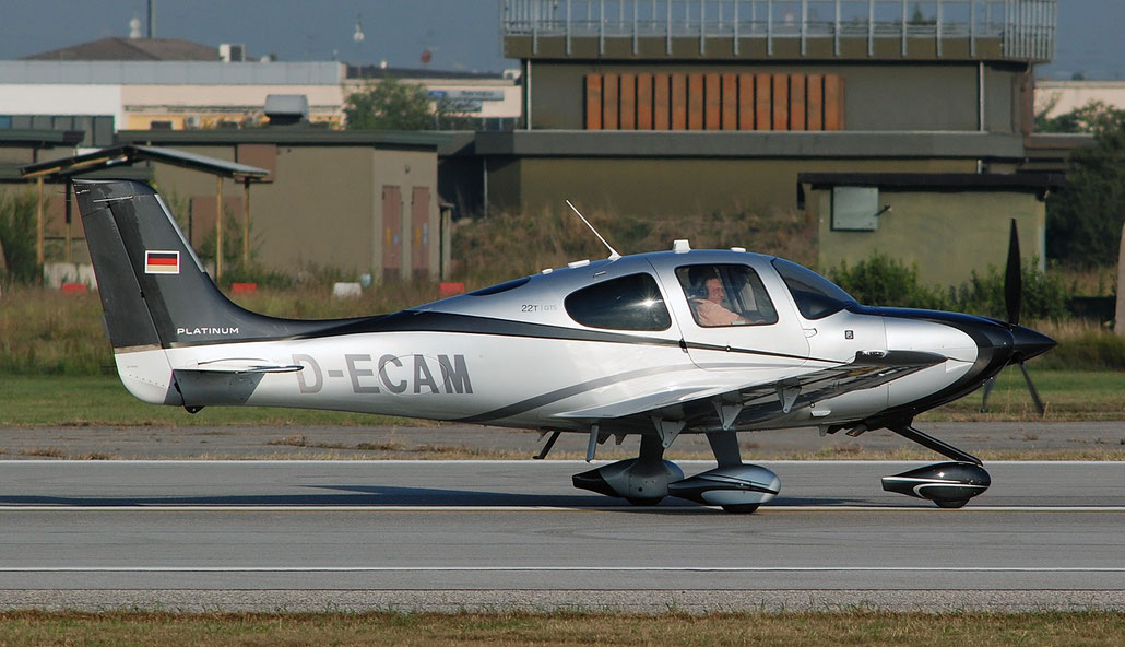 D-ECAM. Cirrus SR22T-GTS Platinum. @ Aeroporto di Verona 10.2018 © Piti Spotter Club Verona