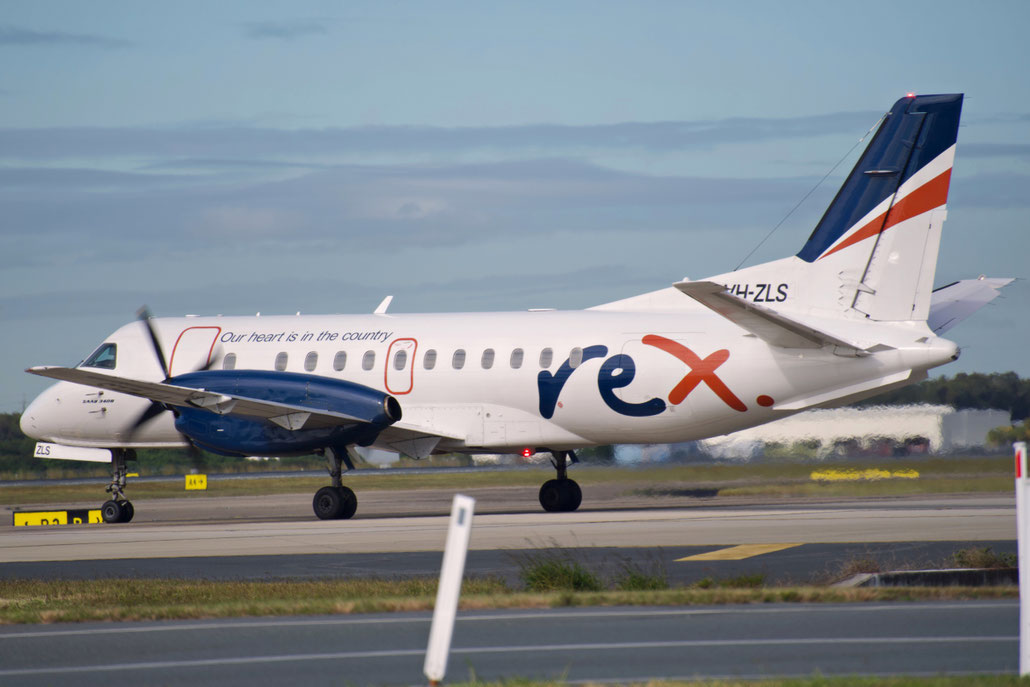 VH-ZLS SAAB 340B+ 340B-383  CT7-9  REX 1996 @ Brisbane BNE 08 2025 © Piti Spotter Club Verona