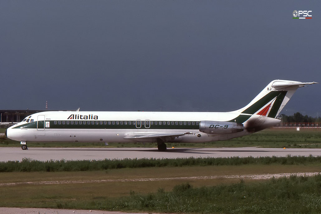 I-DIBJ  DC-9-32  47235/436  Alitalia  @ Aeroporto di Verona © Piti Spotter Club Verona 