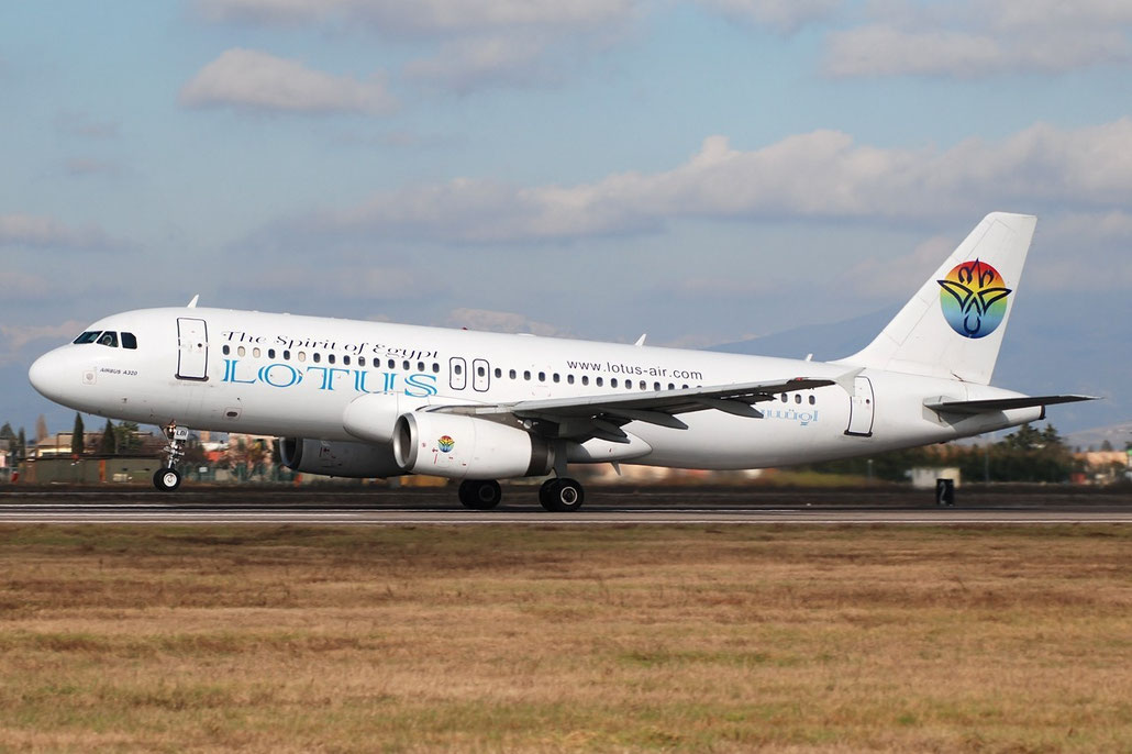 SU-LBI A320-232 667 Lotus Air
