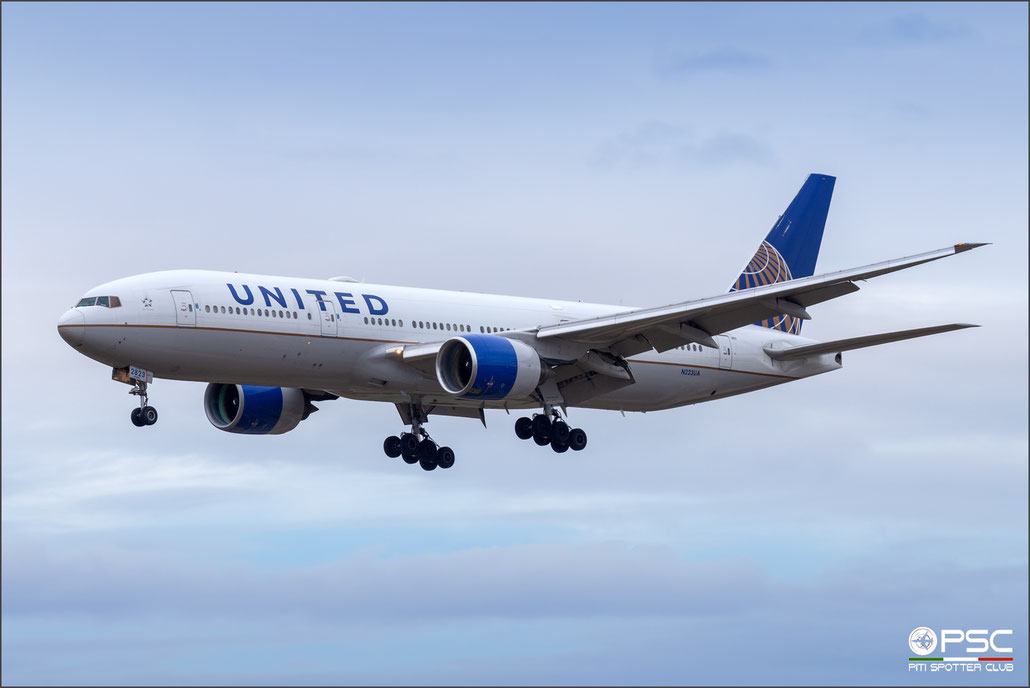 N223UA B777-222ER 30224/357 United Airlines @ Barcelona 04.2023 © Piti Spotter Club Verona