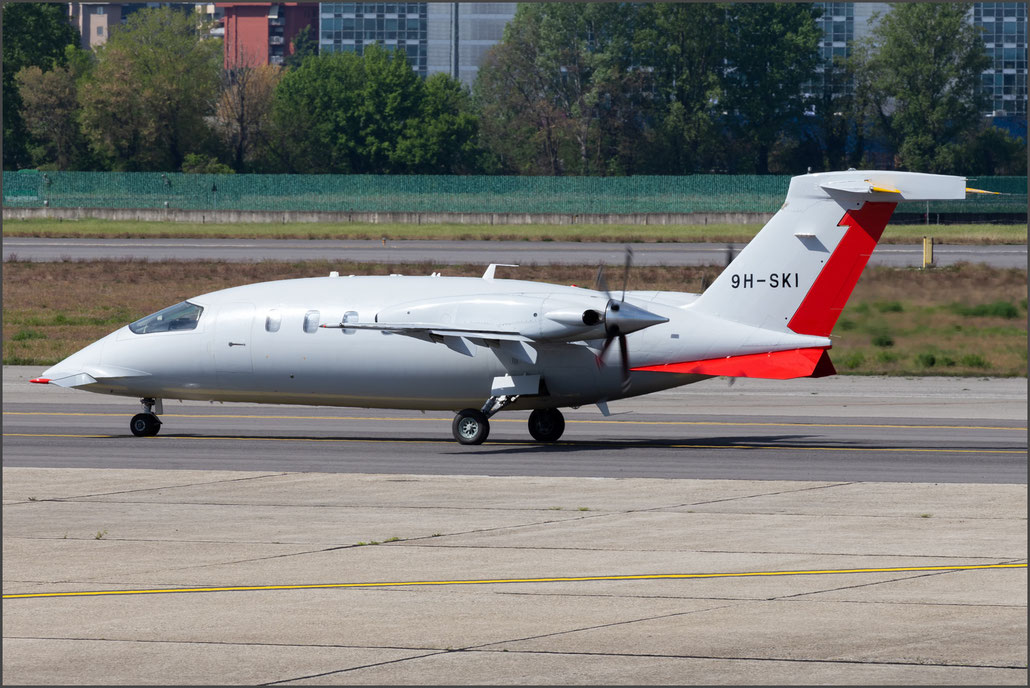 9H-SKI P180 1040 Kemmunett @ Milano Linate 04.2023 © Piti Spotter Club Verona