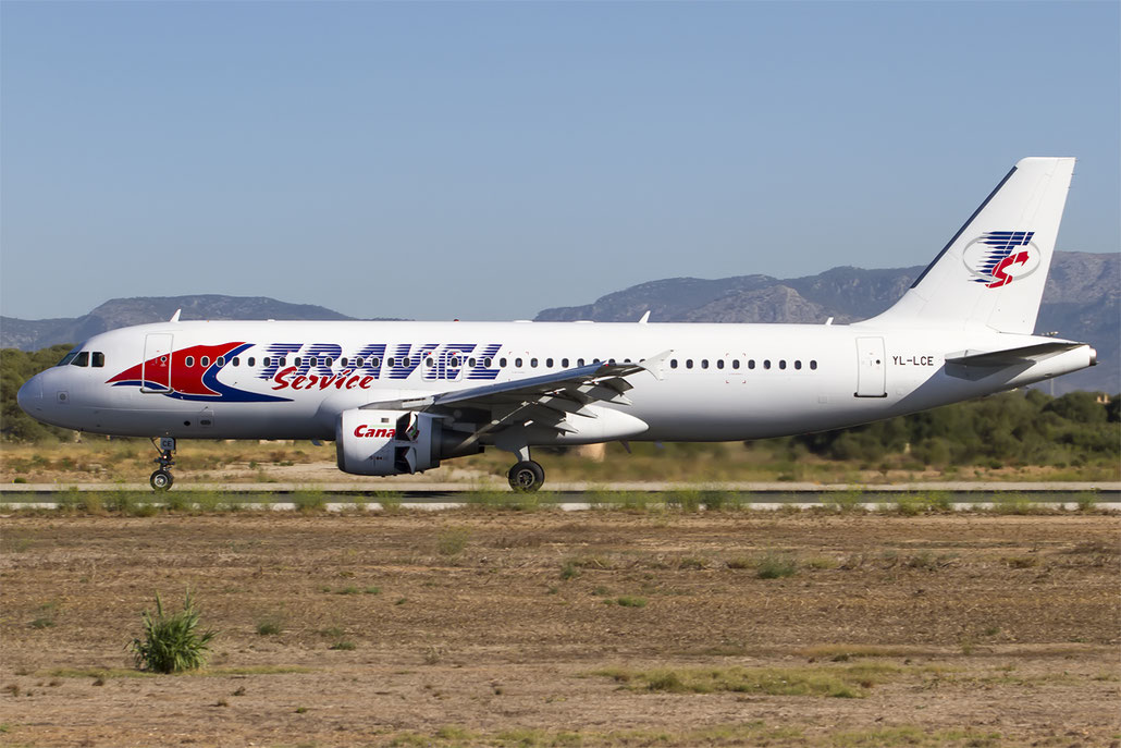 YL-LCE A320-211 311 SmartLynx @ Palma del Mallorca Airport 07.2014 © Piti Spotter Club Verona