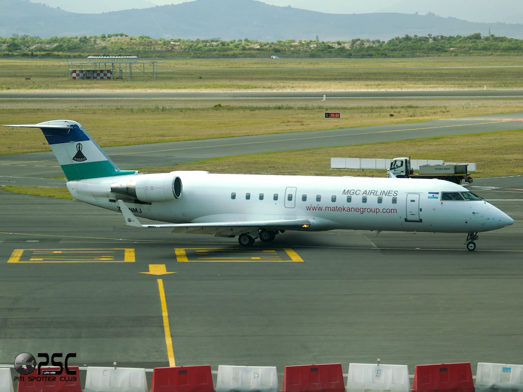 ZS-NMJ CRJ200ER 7161 MGC Airlines (Matekane Air) @ Cape Town Airport 22.03.2014 © Piti Spotter Club Verona