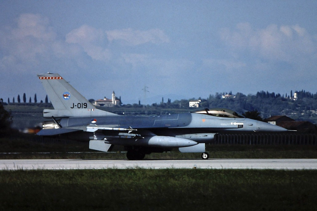 J-019  AZ  F-16AM  6D-175  148th FS @ Aeroporto di Verona   © Piti Spotter Club Verona
