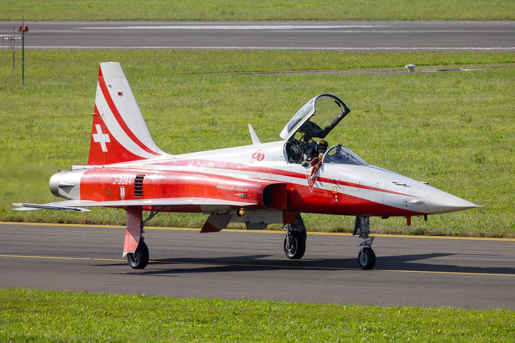 J-3084  F-5E L1084/1187 Patrouille Suisse @ AirPower 2024 © Piti Spotter Club Verona