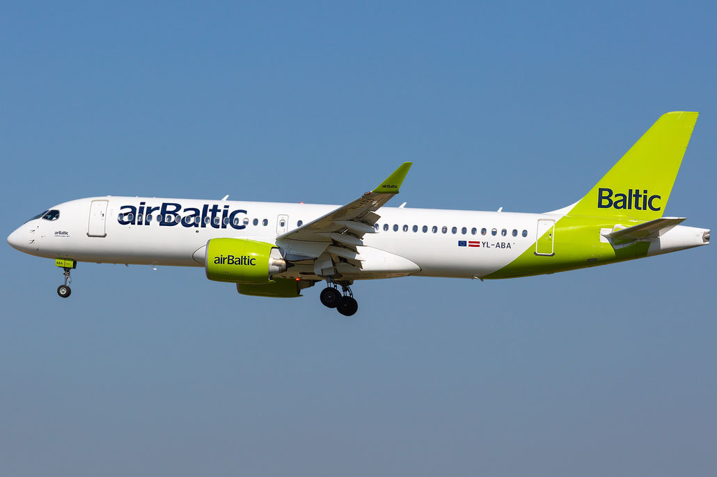 YL-ABA Airbus A220-300 55121  PW1521G-3  airBaltic (Aviation Capital Group) 2021  @ Barcellona BCN 09 2025 © Piti Spotter Club Verona