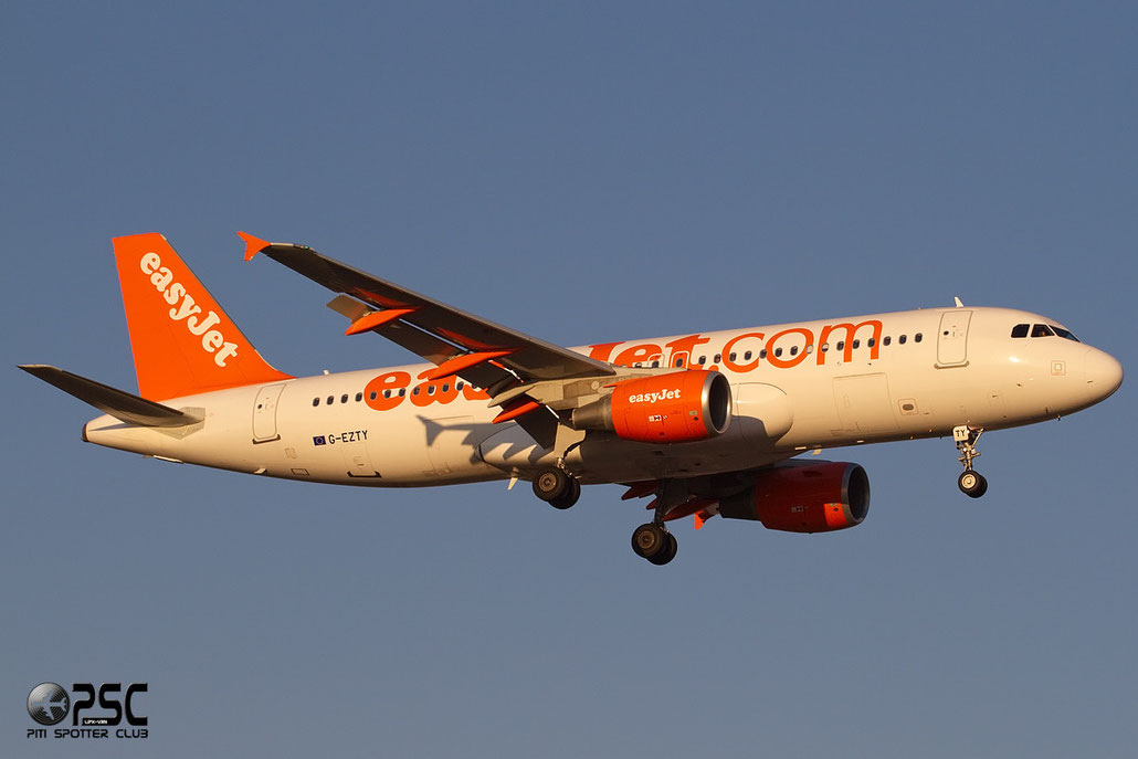 Airbus A320 - MSN 4554 - G-EZTY  @ Aeroporto di Verona © Piti Spotter Club Verona