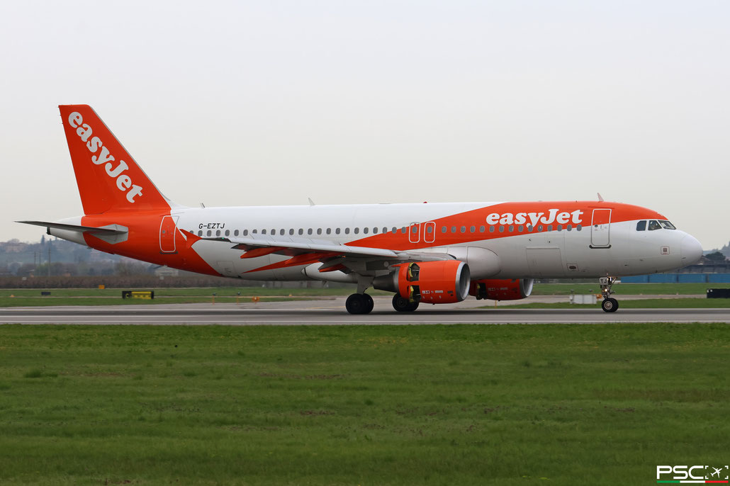 G-EZTJ Airbus A320-214 3979  cfm56-5B4/P  easyJet 2009 @ Verona Villafranca 03 2026 © Piti Spotter Club Verona