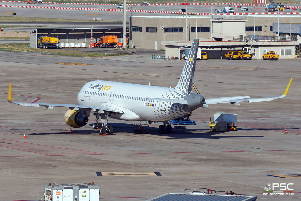 EC-MAO Airbus A320-214 sl 6081  CFM56-5B4/3 Feel Home...Fly Vueling Vueling (Macquarie AirFinance) 2014  @ Barcellona BCN 05 2026 © Piti Spotter Club Verona