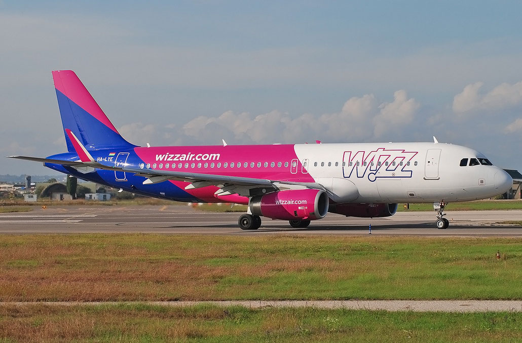 HA-LYE  A320-232  6131  Wizz Air  @ Aeroporto di Verona 11.2020  © Piti Spotter Club Verona
