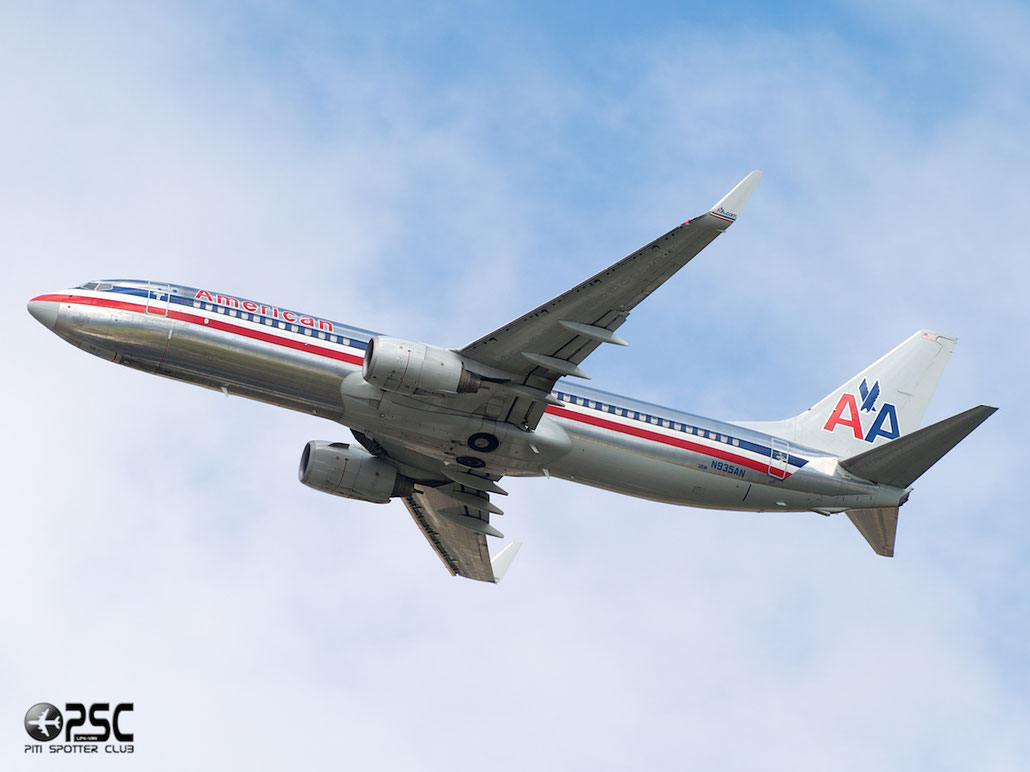 N935AN B737-823 30081/559 American Airlines @ San Diego Airport 08.10.2013 © Piti Spotter Club Verona