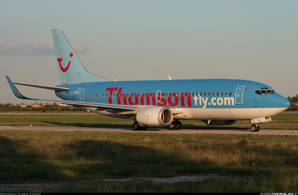 G-THOO B737-33V 29335/3094 Thomsonfly @ Aeroporto di Verona © Piti Spotter Club Verona