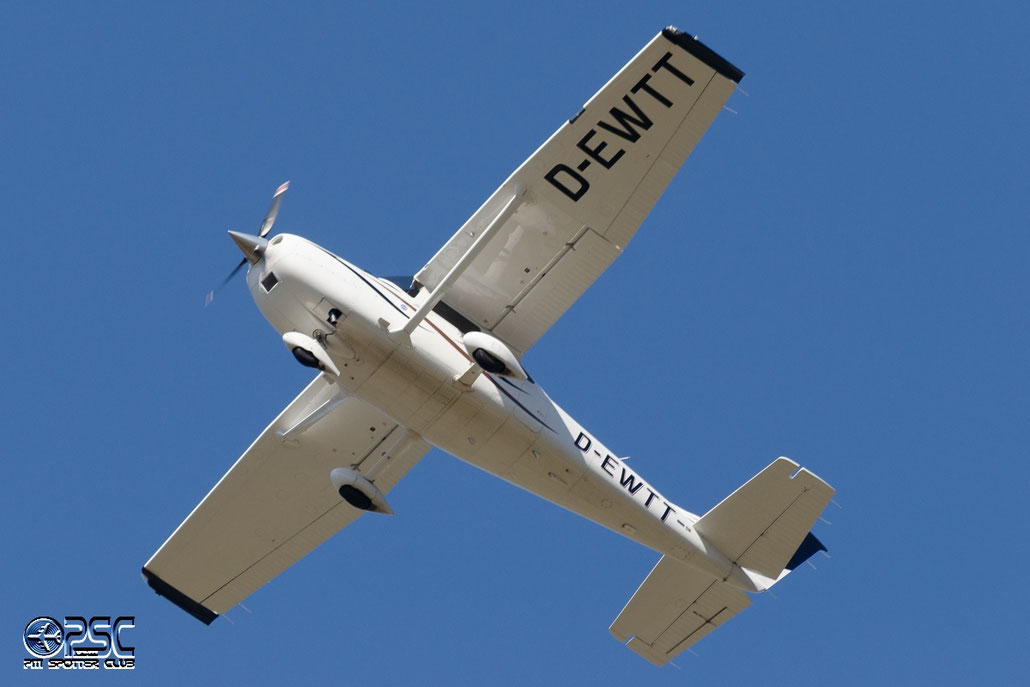 D-EWTT Cessna T182T C182 T18208877 @ Aeroporto di Bolzano © Piti Spotter Club Verona