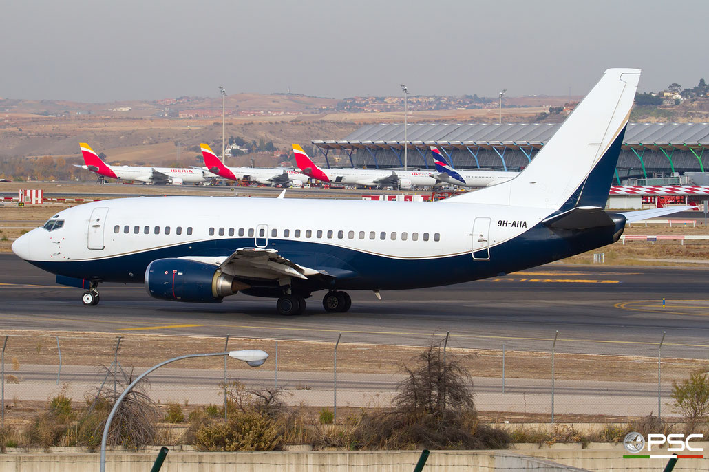 9H-AHA B737-505 24647/2143 Air X Charter @ Madrid Airport 23.11.2017 © Piti Spotter Club Verona