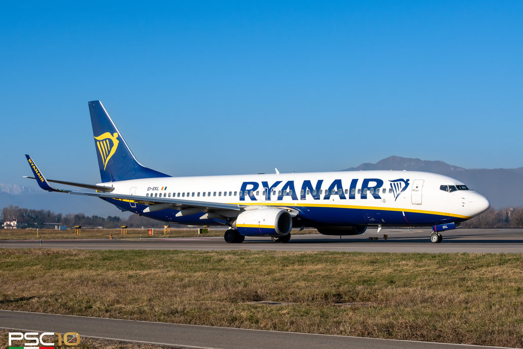 EI-EKL  B737-8AS  38498/3179  Ryanair  @ Bergamo Airport © 12 2021 Piti Spotter Club Verona