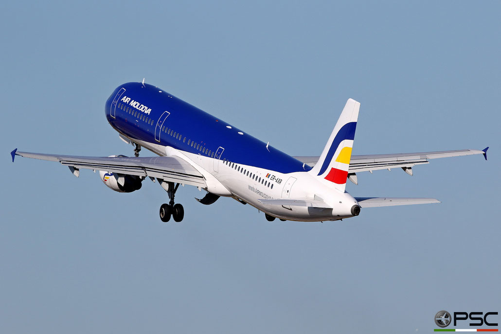 ER-AXR A321-211 808 Air Moldova @ Aeroporto di Verona 08.2019  © Piti Spotter Club Verona