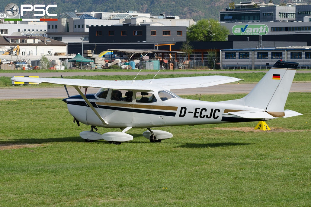 D-ECJC. Reims-Cessna F172H Skyhawk @ Aeroporto di Bolzano © Piti Spotter Club Verona