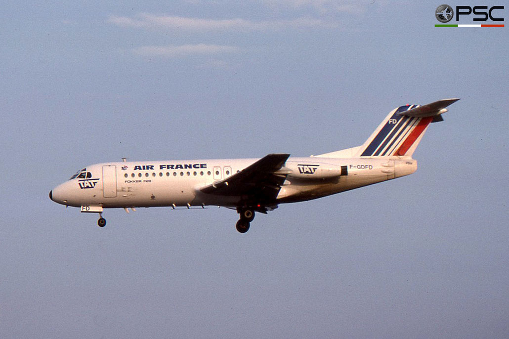 F-GDFD F28-4000 11135 Air France opb TAT - Transport Aérien Transrégional © 2018 courtesy of Marco Ceschi - Piti Spotter Club Verona