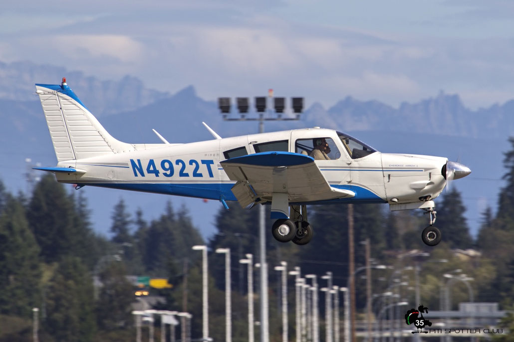 N4922T 1972 PIPER PA-28R-200 @ Paine Field Airport 23.09.2015 © Piti Spotter Club Verona