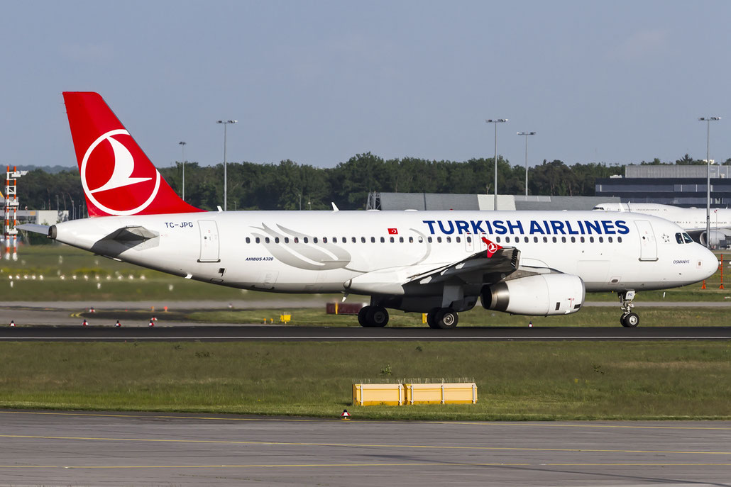 TC-JPG A320-232 3010 Turkish Airlines - THY Türk Hava Yollari @ Frankfurt Airport 08.05.2015 © Piti Spotter Club Verona