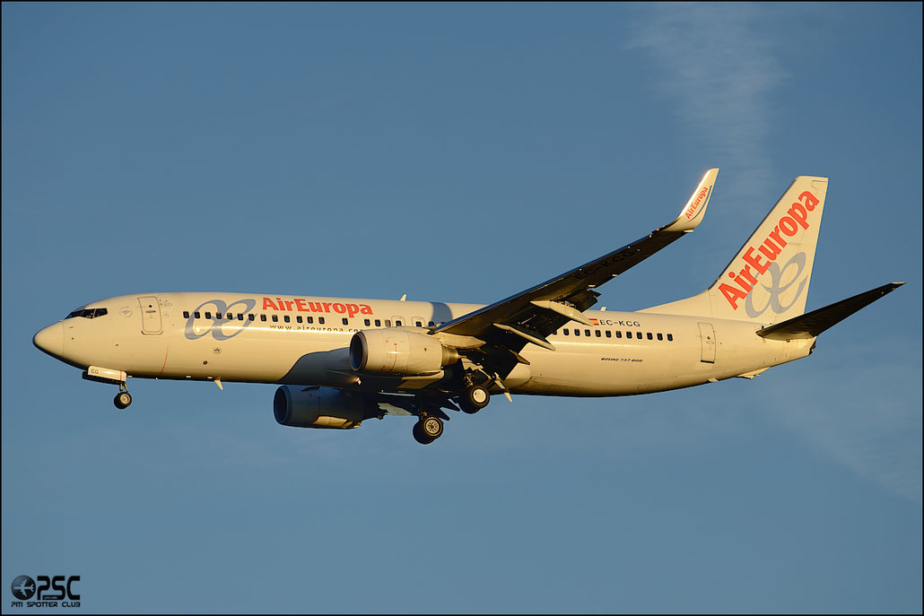 EC-KCG B737-85P 33981/2269 Air Europa @ Milano Malpensa Airport 25.01.2014 © Piti Spotter Club Verona