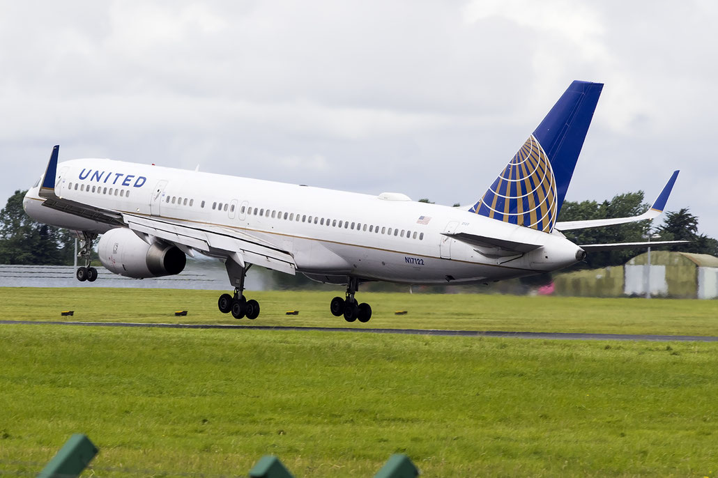 N17122 Boeing 757-224 27564 768 RB211-535E4B 0122 United Airlines 1997 @ Dublino 08 2016 © Piti Spotter Club Verona
