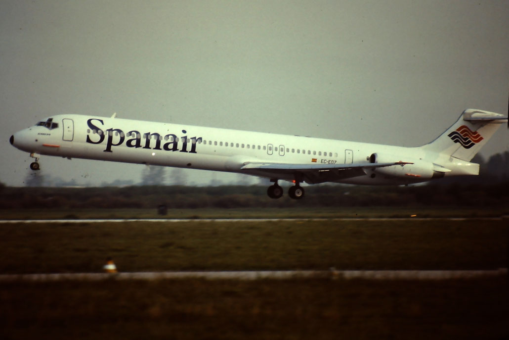 EC-EOZ  MD-83  49627/1580  Spanair  @ Aeroporto di Verona © Piti Spotter Club Verona