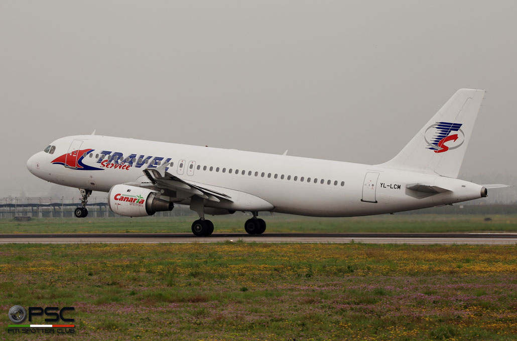 YL-LCM A320-211 244 Travel Service @ Aeroporto di Verona - 2016 © Piti Spotter Club Verona