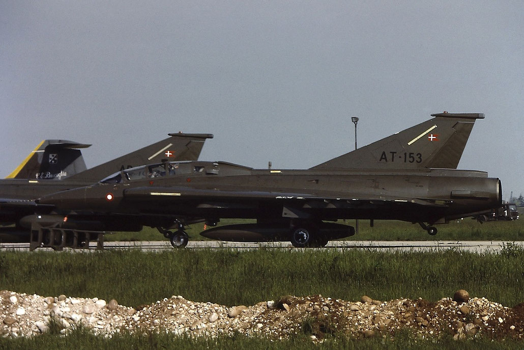 AT-153   TF35  35-1153 @ Aeroporto di Verona   © Piti Spotter Club Verona