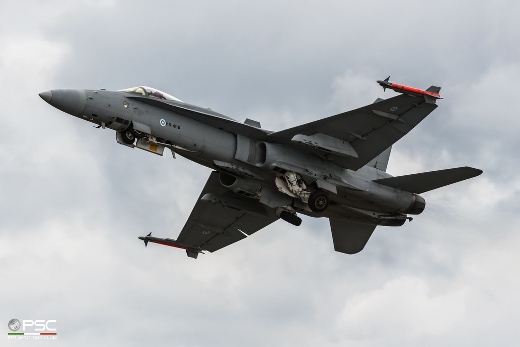 HN-406   F/A-18C  1307/FNC006  HävLLv 11 © Piti Spotter Club Verona 