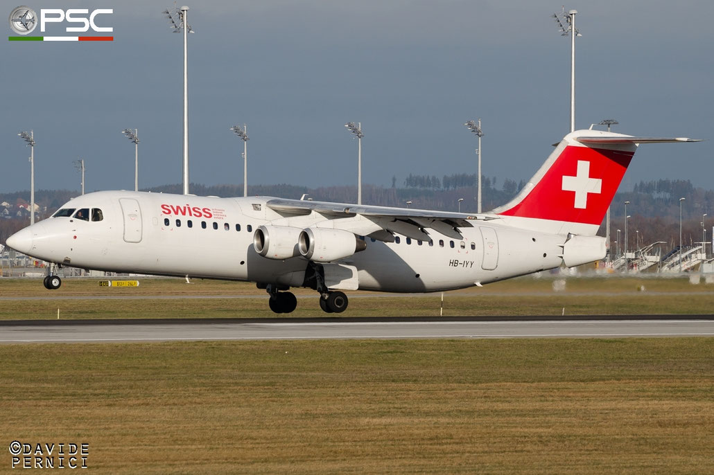 HB-IYY BAe146-RJ100 E3339 Swiss Global Air Lines @ Munich Airport 13.12.2015 © Piti Spotter Club Verona