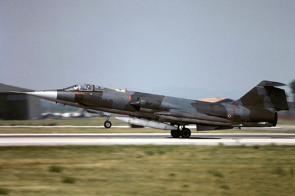 Gli F-104 del Terzo Stormo: 3-43 -  @ Aeroporto di Verona   © Piti Spotter Club Verona