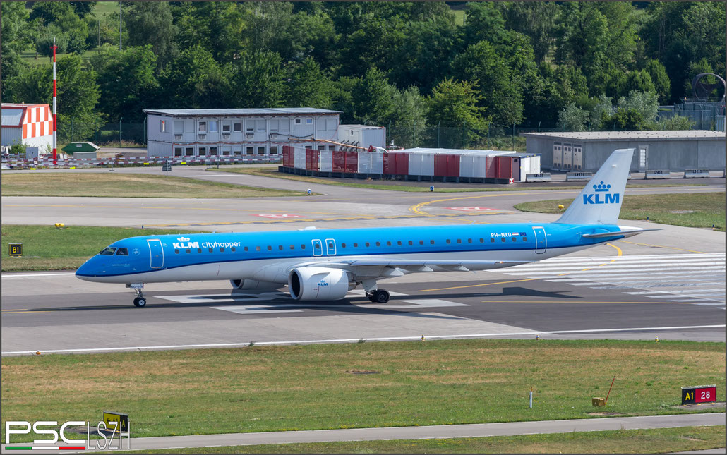 PH-NXD ERJ195E2STD 19020054 KLM Cityhopper @ Zurigo 08.2023 © Piti Spotter Club Verona