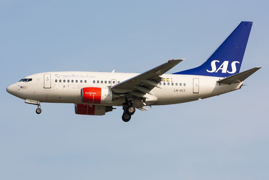 LN-RCT B737-683 30189/303 SAS Scandinavian Airlines - Scandinavian Airlines System @ Venezia Airport 15.06.2013 © Piti Spotter Club Verona