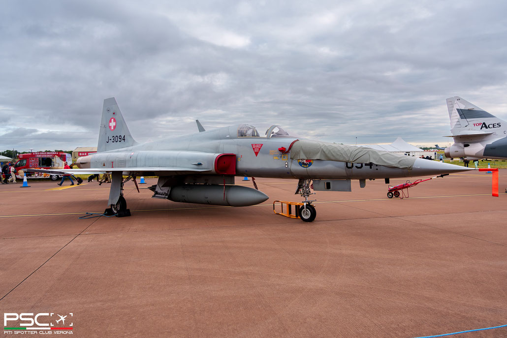 J-3094  F-5E L1094 FlSt6 badge @ RIAT 2024 © Piti Spotter Club Verona