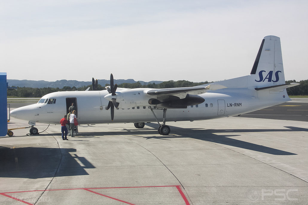 LN-RNM Fokker 50 20199 SAS Commuter @ Bergen Airport 2005 © Piti Spotter Club Verona