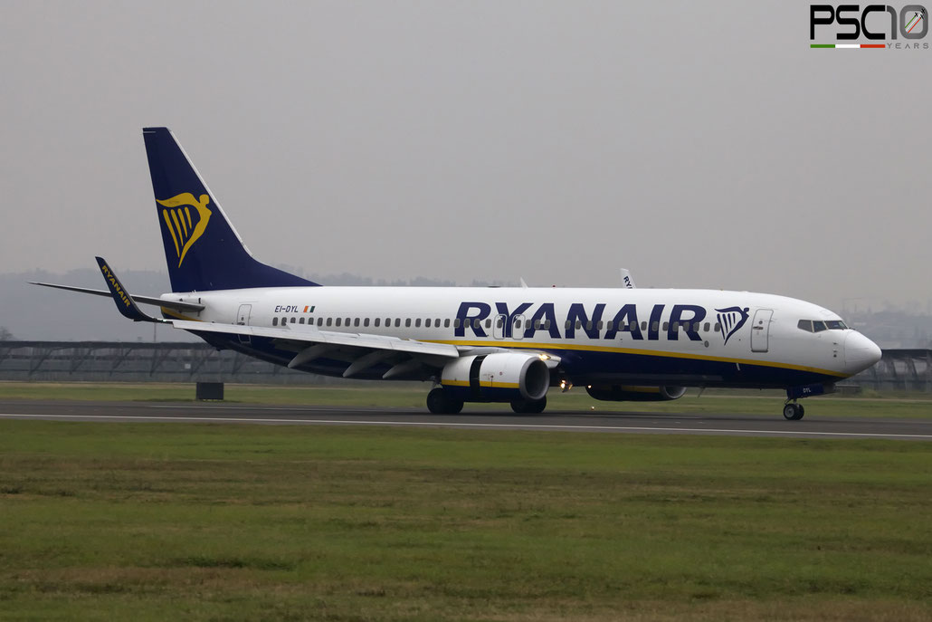 EI-DYL B737-8AS 36574/2635 Ryanair @ Aeroporto di Verona 12 2022 © Piti Spotter Club Verona