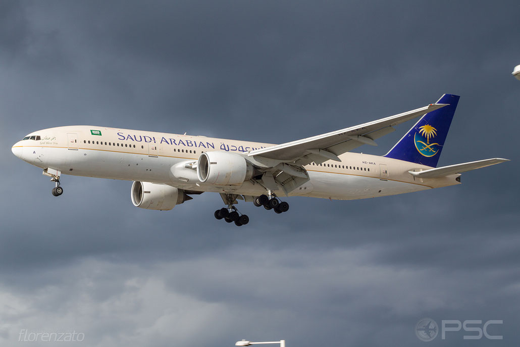 HZ-AKA B777-268ER 28344/98 Saudia - Saudi Arabian Airlines @ London Heathrow Airport 2010 © Piti Spotter Club Verona