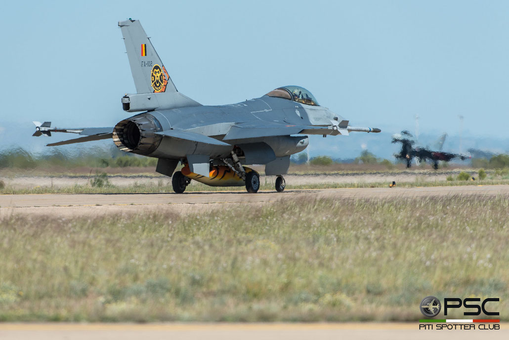FA102   F-16AM  6H-102  10w © Piti Spotter Club Verona 