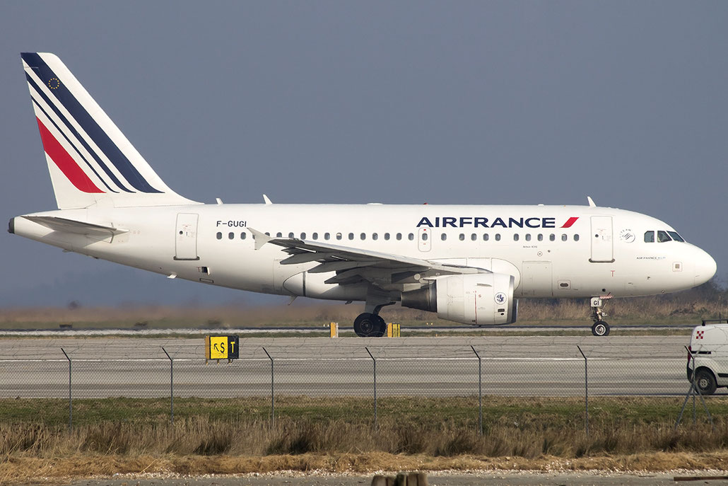 F-GUGI A318-111 2350 Air France @ Venice Airport 12.03.2015 © Piti Spotter Club Verona
