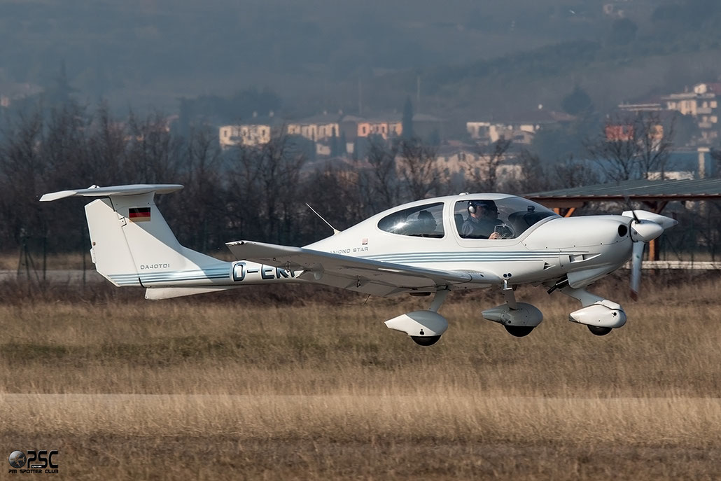D-ERFM - Diamond DA 4O Diamond Star - @ Aeroporto Verona Boscomantico © Piti Spotter Club Verona