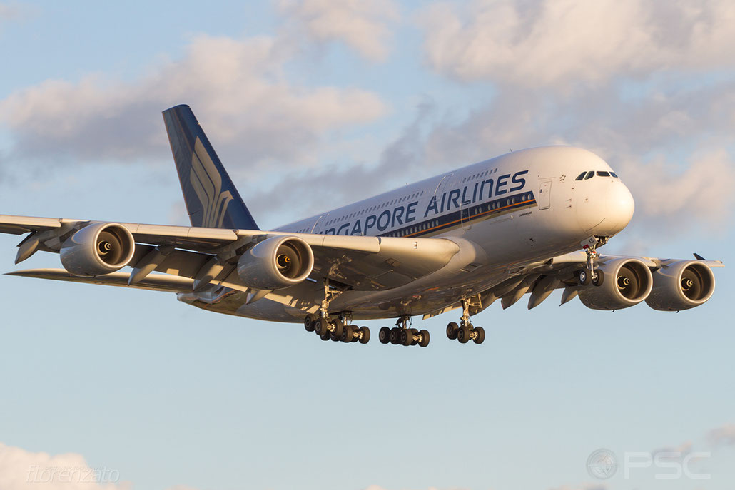 9V-SKB A380-841 5 Singapore Airlines @ London Heathrow Airport 2010 © Piti Spotter Club Verona