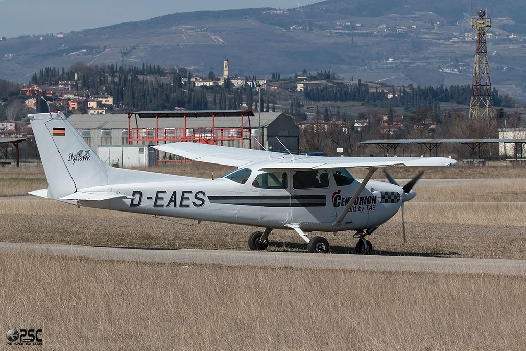 D-EAES Cessna 172N Skyhawk @ Aeroporto Verona Boscomantico © Piti Spotter Club Verona