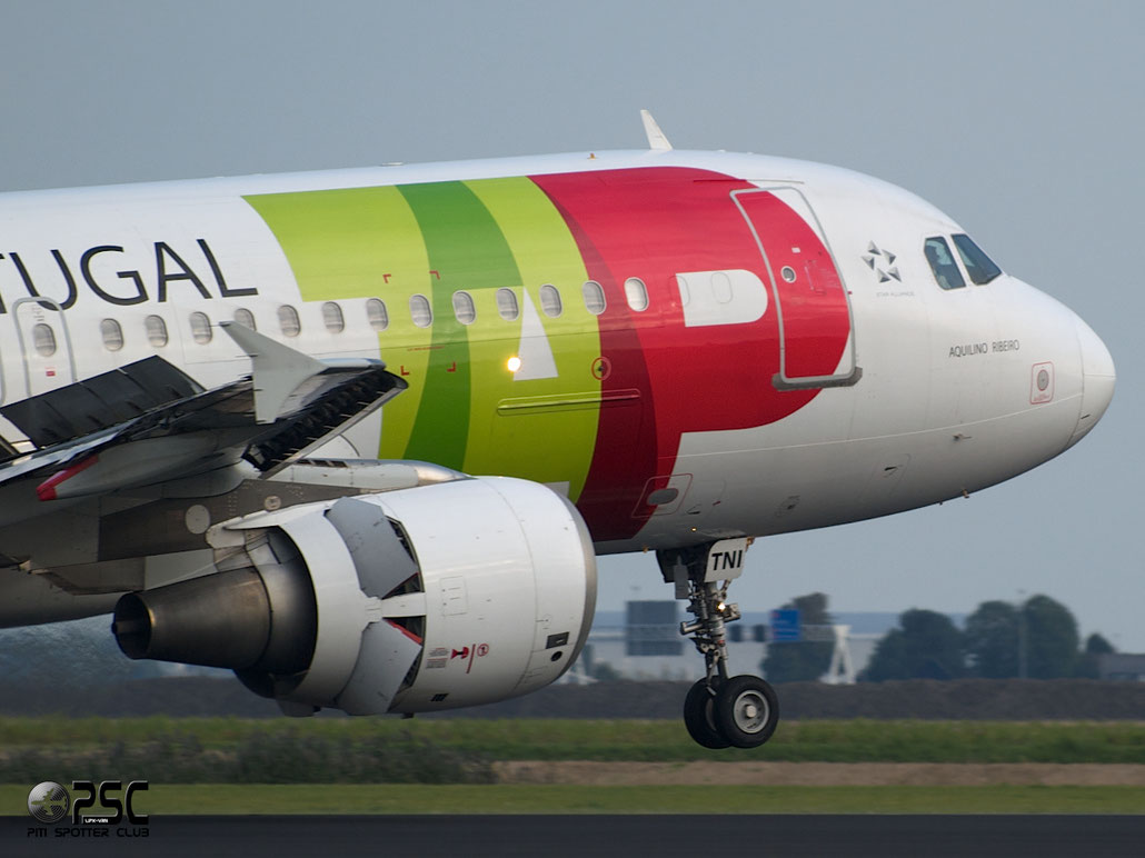CS-TNI A320-214 982 TAP Portugal - Transportes Aéreos Portugueses @ Amsterdam Airport 20.09.2013 © Piti Spotter Club Verona