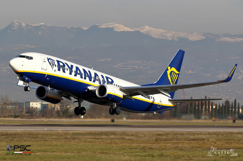 EI-GDN B737-800 44807/6673 Ryanair @ Aeroporto di Verona 01.01.2018 © Piti Spotter Club Verona